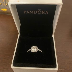 Pandora Ring